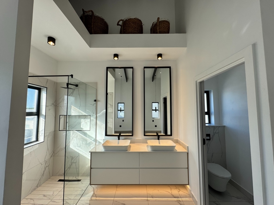3 Bedroom Property for Sale in Sandown Western Cape